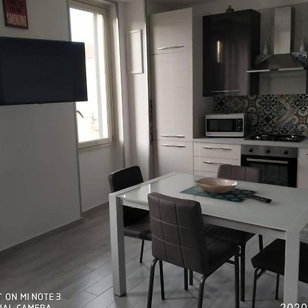 Home Sweet Home Appartamento Ricco Di Comfort Palermo Dış mekan fotoğraf